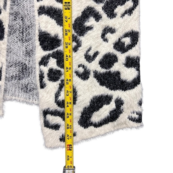 Anthropologie Do Everything In Love Snow Leopard Open Front Long Cardigan - Picture 5 of 5